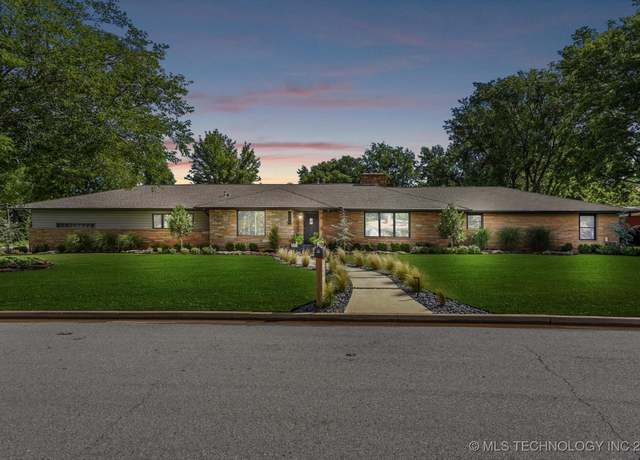 Property at 1115 N Kenwood Ave, Broken Arrow, OK 74012, 3 beds, 3 baths
