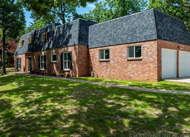 Property at 2936 Ridge Rd, Bartlesville, OK 74006, 4 beds, 3 baths