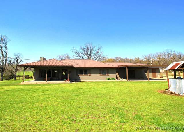 Property at 465501 E 800 Rd, Stilwell, OK 74960, 3 beds, 2 baths