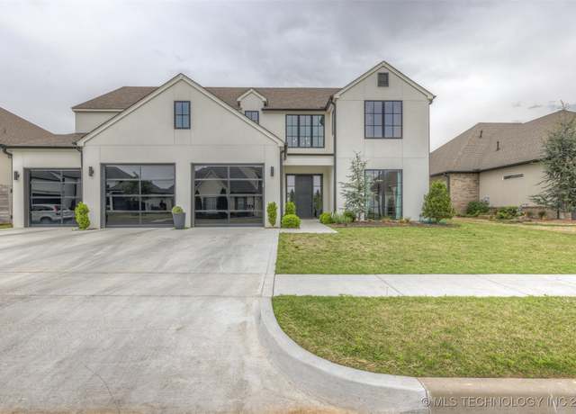 Property at 11917 S Urbana Ave, Tulsa, OK 74137, 4 beds, 4.5 baths