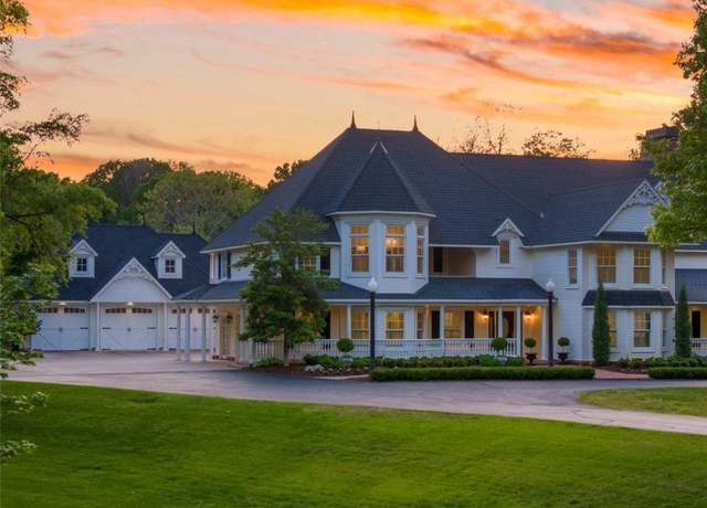 Property at 11500 S Lynn Lane Rd, Broken Arrow, OK 74011, 4 beds, 3.5 baths