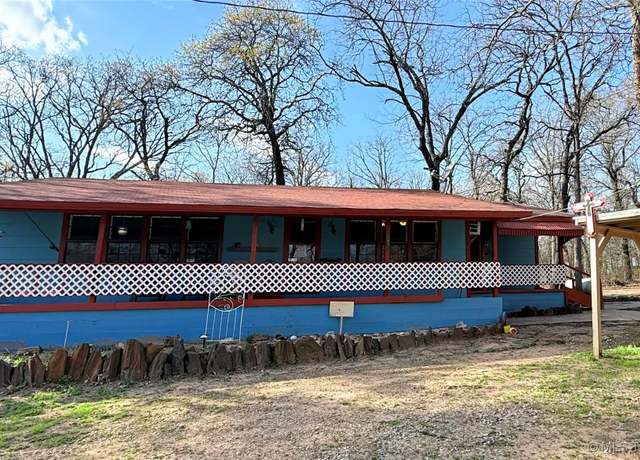 Property at 207 Crowder, Mead, OK 73449, 3 beds, 1 bath