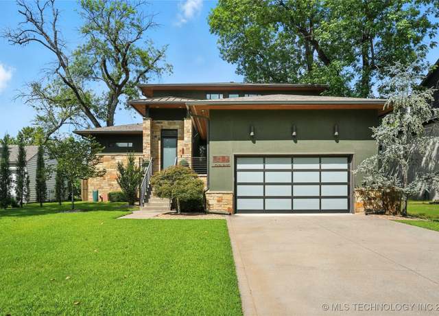 Property at 3012 S Boston Ct, Tulsa, OK 74114, 4 beds, 3.5 baths