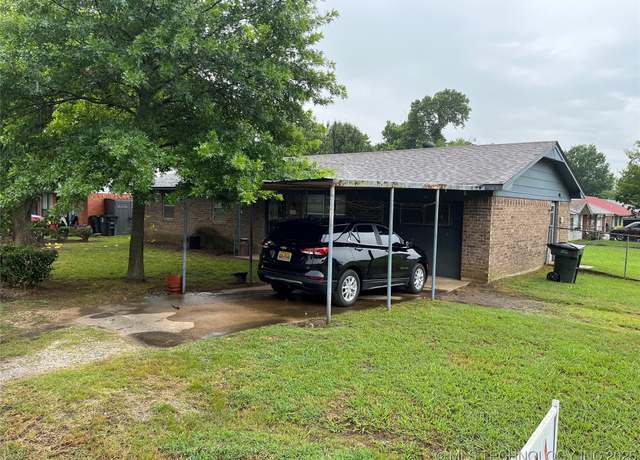 Property at 201 NE 18th Ave, Durant, OK 74701, 3 beds, 2 baths