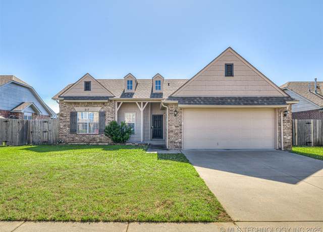 Property at 217 D P Newman Cir, Kiefer, OK 74041, 3 beds, 2 baths