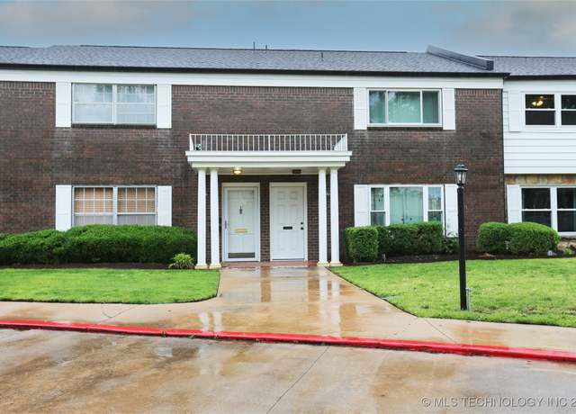 Property at 5518 E 46th St #5518, Tulsa, OK 74135, 3 beds, 1.5 baths