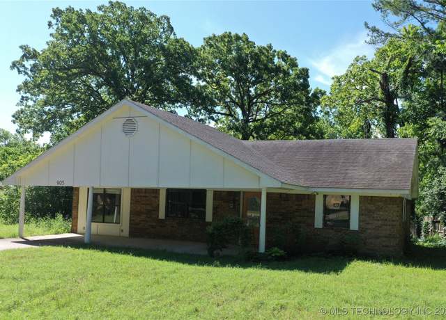 Property at 905 Brookside Dr, Durant, OK 74701, 4 beds, 2.5 baths