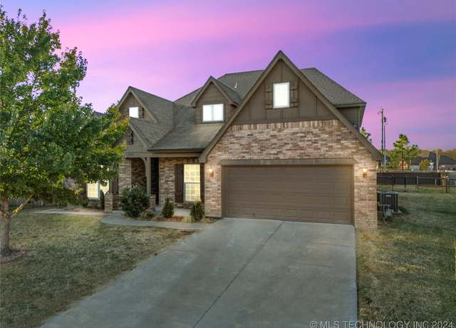 Property at 15410 E 87th St, Owasso, OK 74055, 5 beds, 3.5 baths