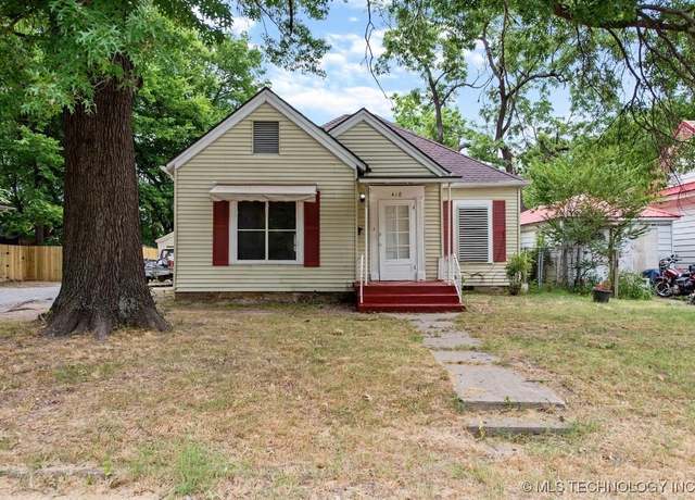 Property at 418 N 12th St, Muskogee, OK 74401, 3 beds, 2 baths