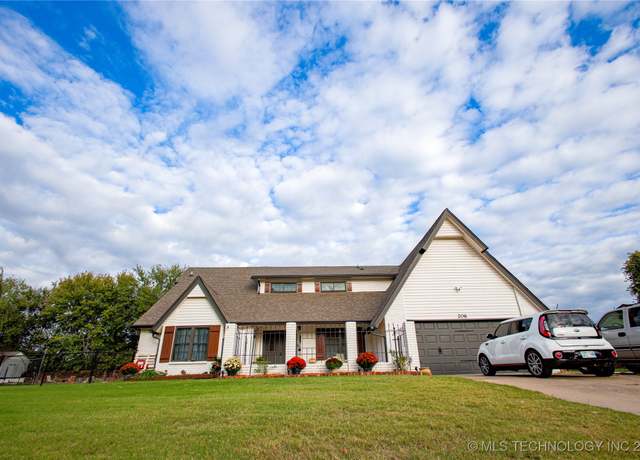Property at 206 Phoenix Village Rd, Muskogee, OK 74403, 4 beds, 3 baths