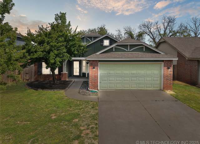 Property at 8365 E 160th St S, Bixby, OK 74008, 3 beds, 2 baths