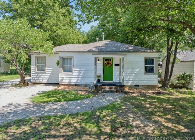 Property at 2837 E Admiral Ct, Tulsa, OK 74110, 3 beds, 1 bath