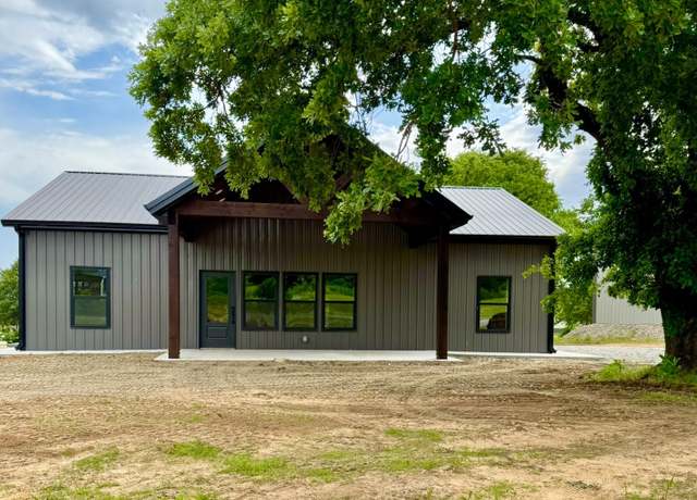 Property at 430254 E 1146 Rd, Porum, OK 74455, 3 beds, 2 baths