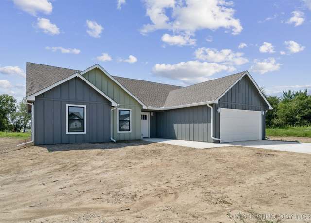 Property at 1101 N 4345, Pryor, OK 74361, 3 beds, 2 baths