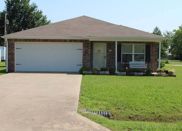 Property at 25 C. St SE, Inola, OK 74036, 3 beds, 2 baths