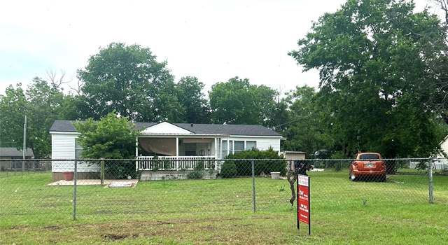 Photo of 105 Charles St, Dewar, OK 74431