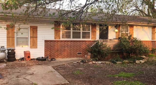 Photo of 220 S Walnut St, Oologah, OK 74053