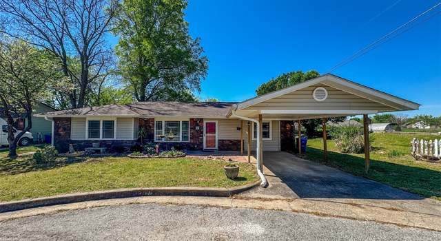 Photo of 1105 W 1st St, Tahlequah, OK 74464
