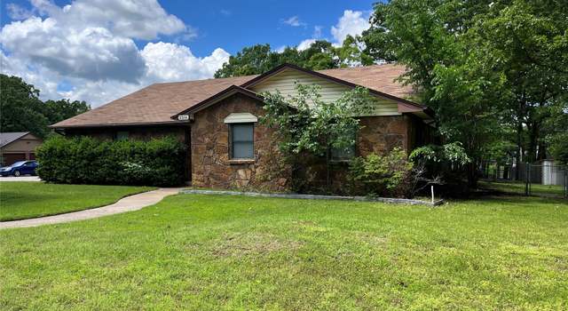 Photo of 3316 Maple Dr, Sand Springs, OK 74063