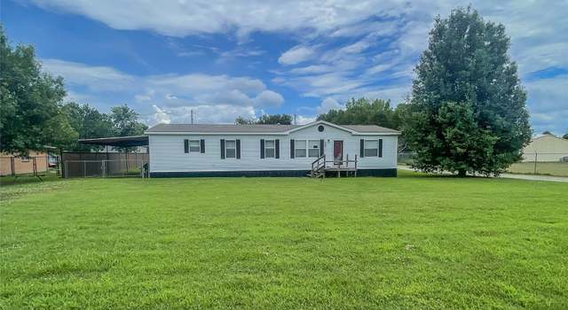 Photo of 92 Kiamichi Rd, Eufaula, OK 74432