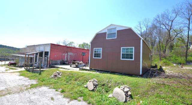 Photo of 108 Main St, Watts, OK 74964