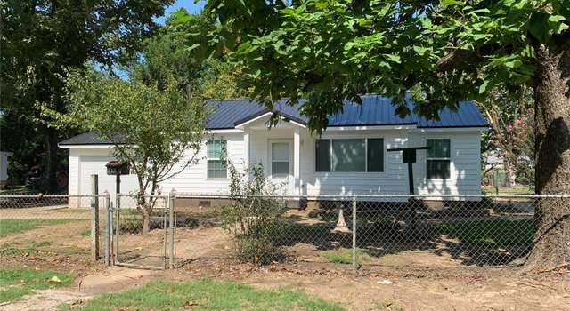 Photo of 307 Cherokee St, Gans, OK 74936