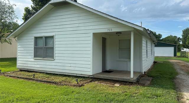 Photo of 723 W Young St, Morris, OK 74445