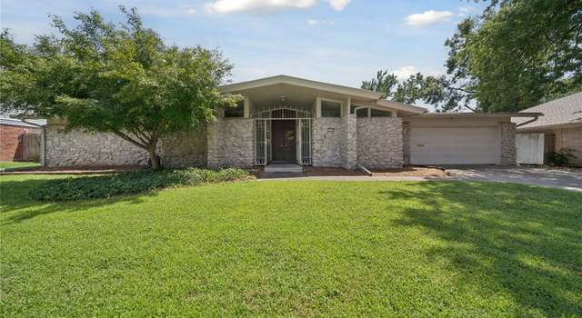 Photo of 7320 E 59th Pl, Tulsa, OK 74145