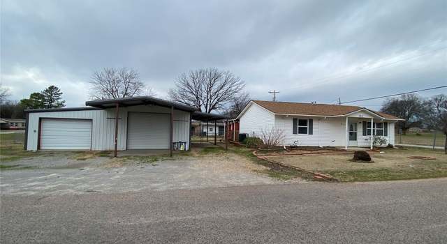 Photo of 105 N Collins St, Colbert, OK 74733