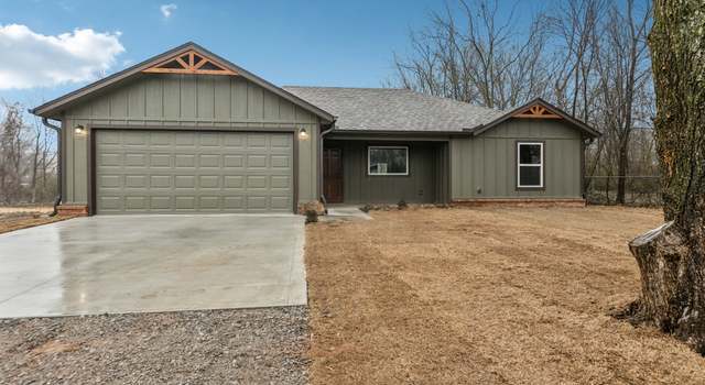 Photo of 302 N Howey, Chouteau, OK 74337