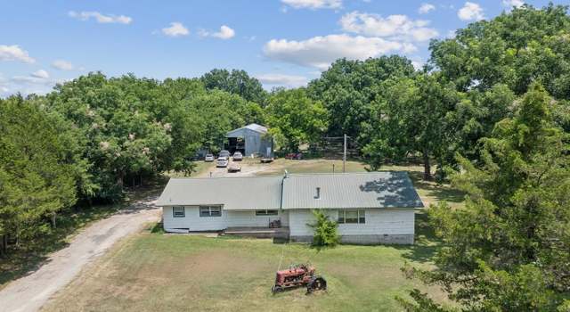 Photo of 24250 Sacred Heart Rd, Henryetta, OK 74437