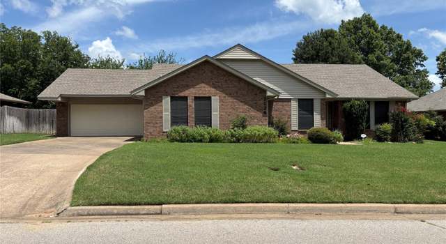 Photo of 1124 Surrey Dr, Ardmore, OK 73401