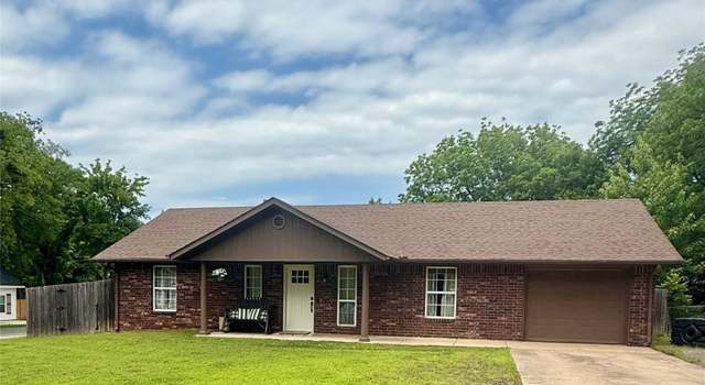 Photo of 420 N Jackson St, Fort Gibson, OK 74434