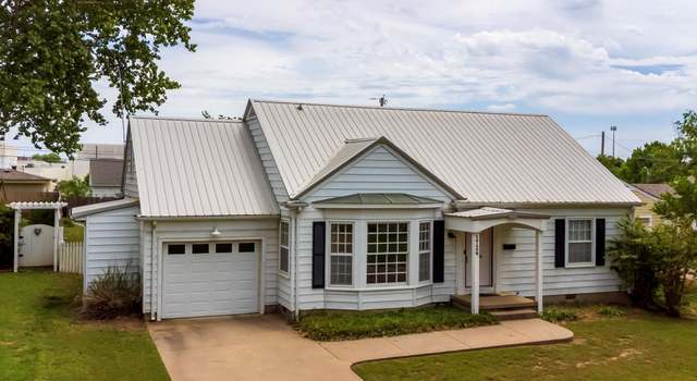 Photo of 1724 Cherokee Pl, Bartlesville, OK 74003