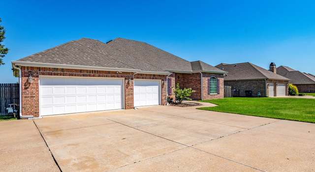 Photo of 417 Parkhill Loop, Bartlesville, OK 74006
