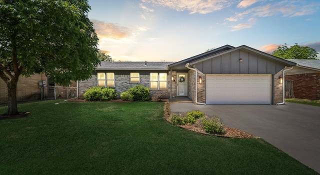 Photo of 402 N Cedar St, Jenks, OK 74037