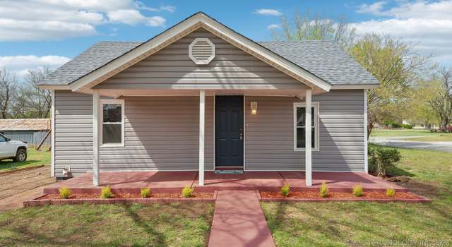 Photo of 200 S Division St, Cleveland, OK 74020