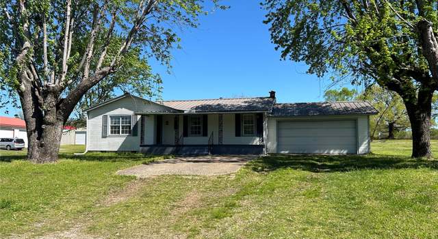 Photo of 307 NE Main St, Tamaha, OK 74462