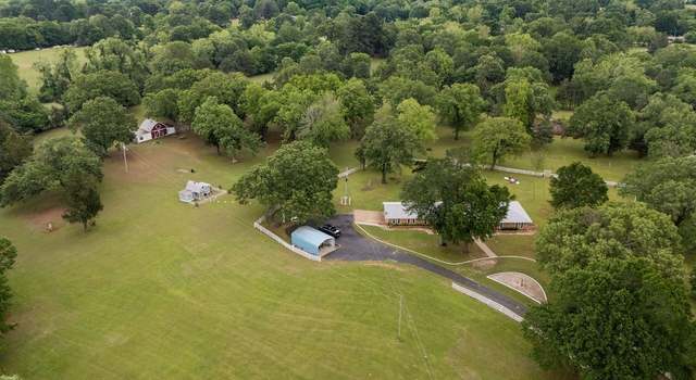 Photo of 1215 Bentley St, Hugo, OK 74743