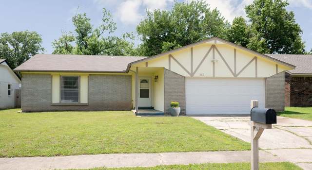 Photo of 1112 N Hickory Ct, Broken Arrow, OK 74012