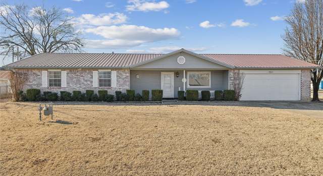 Photo of 710 Kiowa St, Hartshorne, OK 74547