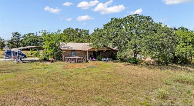 Photo of 39 Melody Ln, Lone Grove, OK 73443