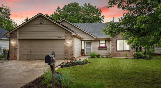 Photo of 1601 N 1st St, Jenks, OK 74037