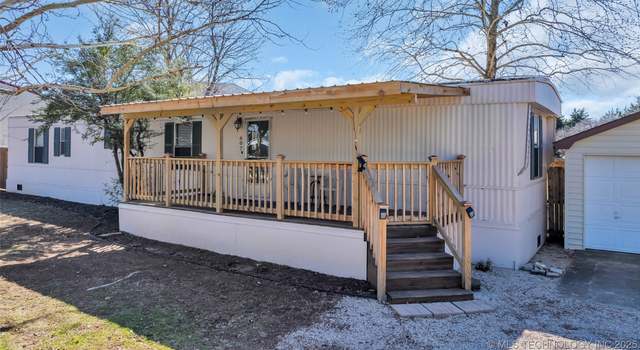 Photo of 607 Terrace Pl, Sulphur, OK 73086