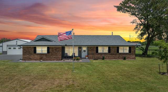 Photo of 1120 S Sequoyah Dr, Oologah, OK 74053