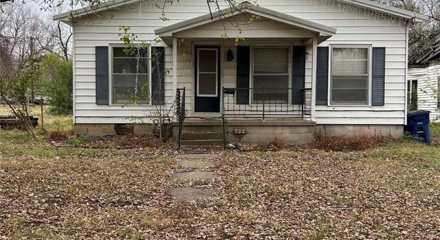 Photo of 722 S Pine St, Nowata, OK 74048