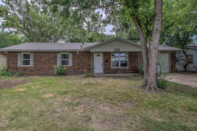 1216 N Taft Ave, Okmulgee, OK 74447 | MLS# 1919894 | Redfin