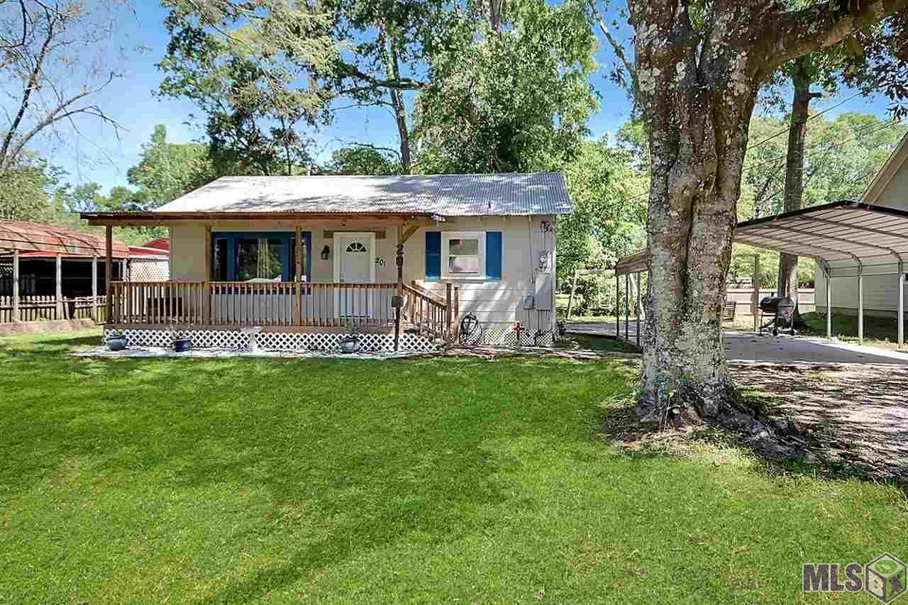 201 Oak St, Denham Springs, LA 70726 MLS 2021006191 Redfin