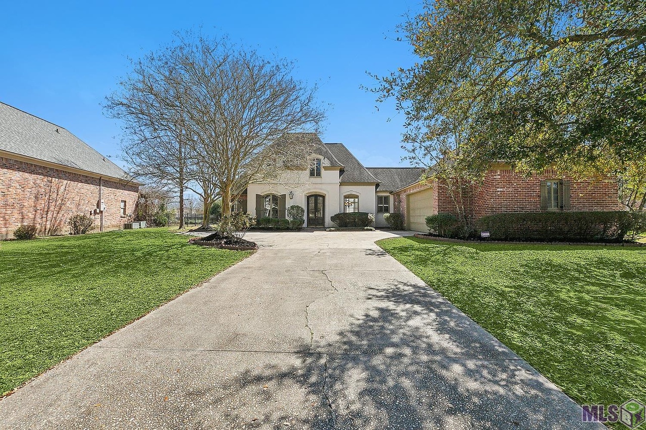 40086 Pelican Point Pkwy, Gonzales, LA 70737 MLS 2024003308 Redfin