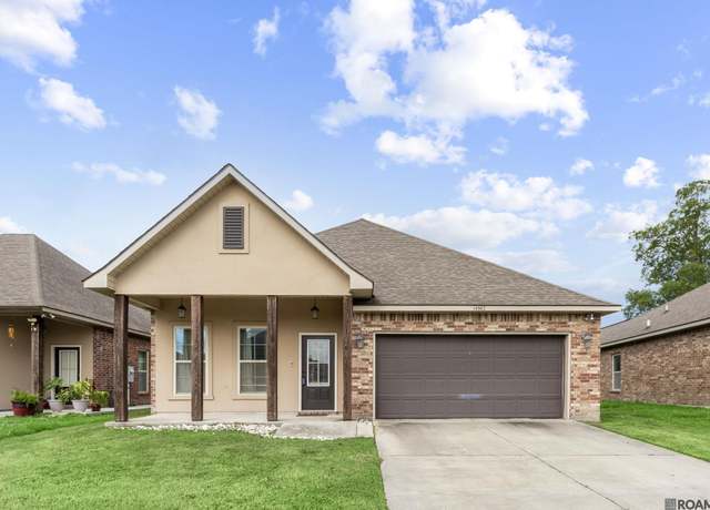Property at 14563 Stone Gate Dr, Baton Rouge, LA 70816, 4 beds, 2 baths